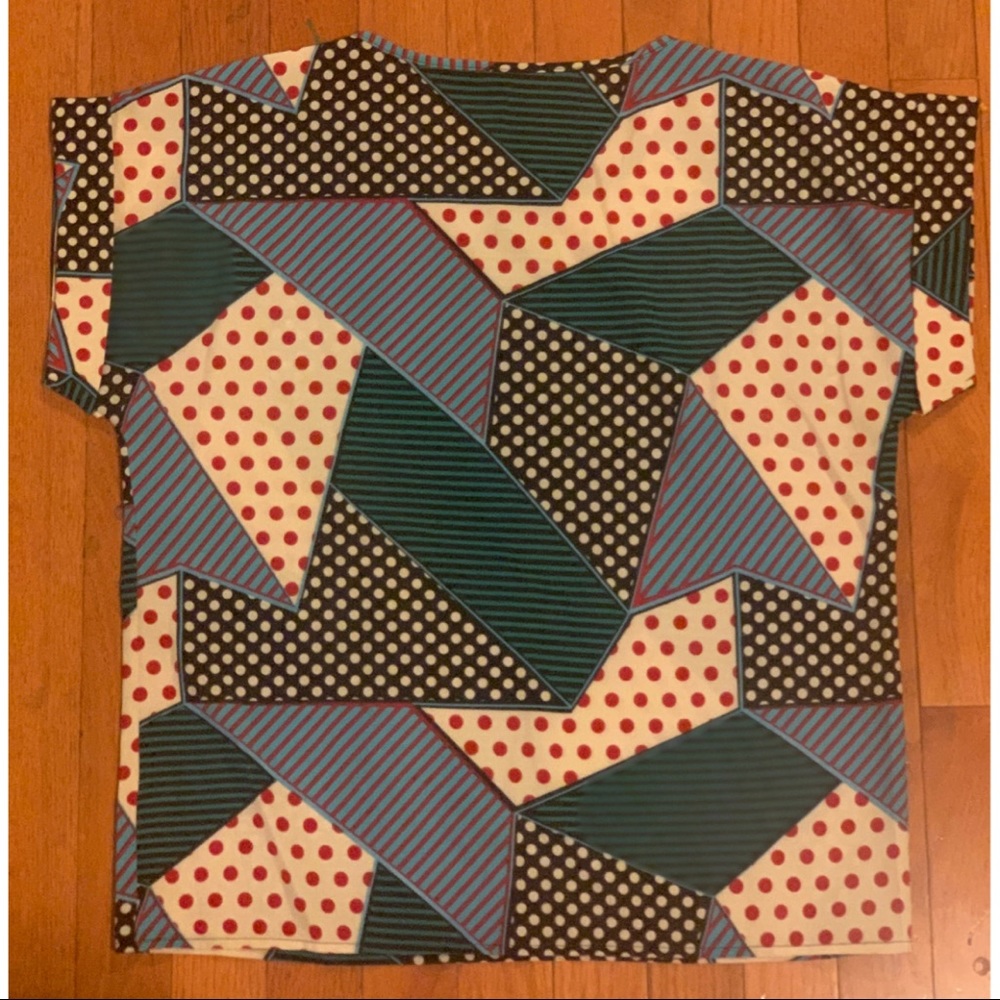 SHEIN Top - Picture 2 of 3